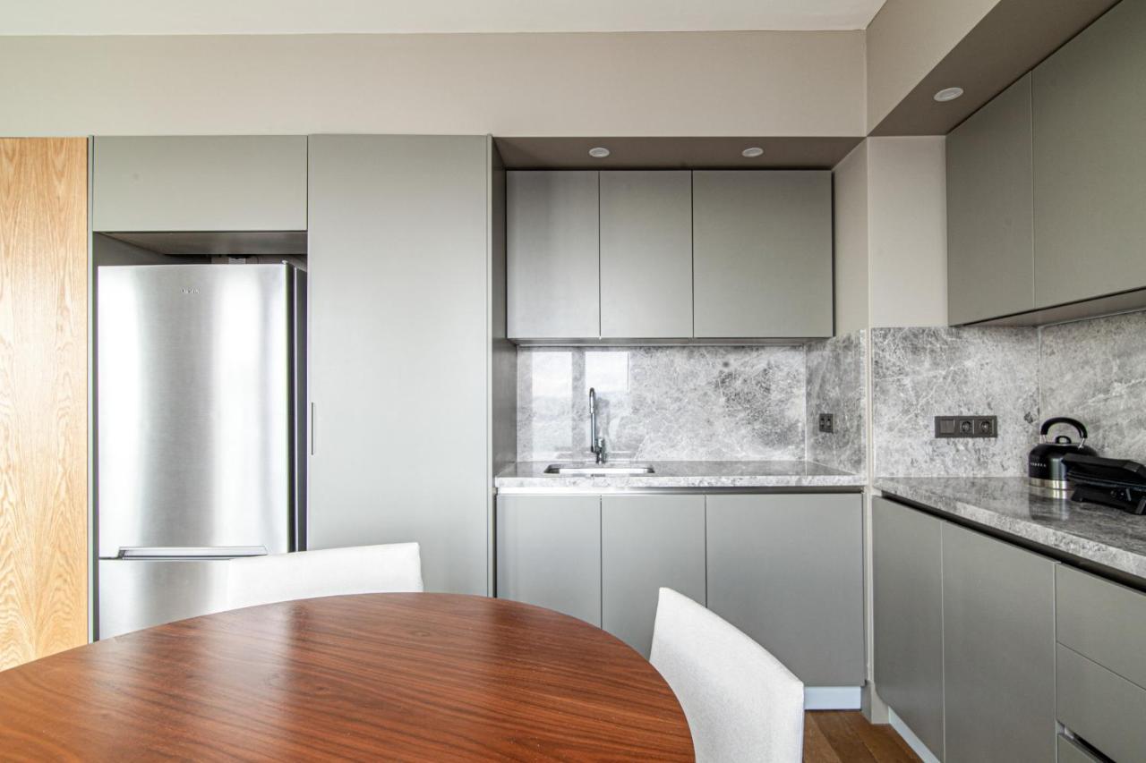Flat With Panoramic Bosphorus View In Cihangir Istambul Exterior foto